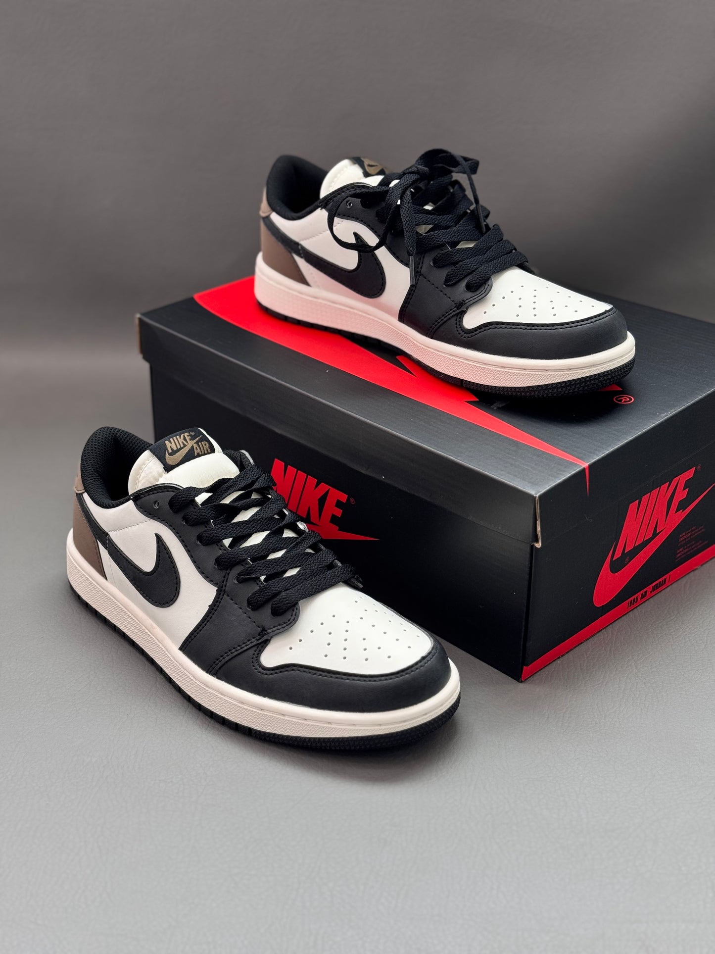 Air Jordan 1 Low OG Mocha