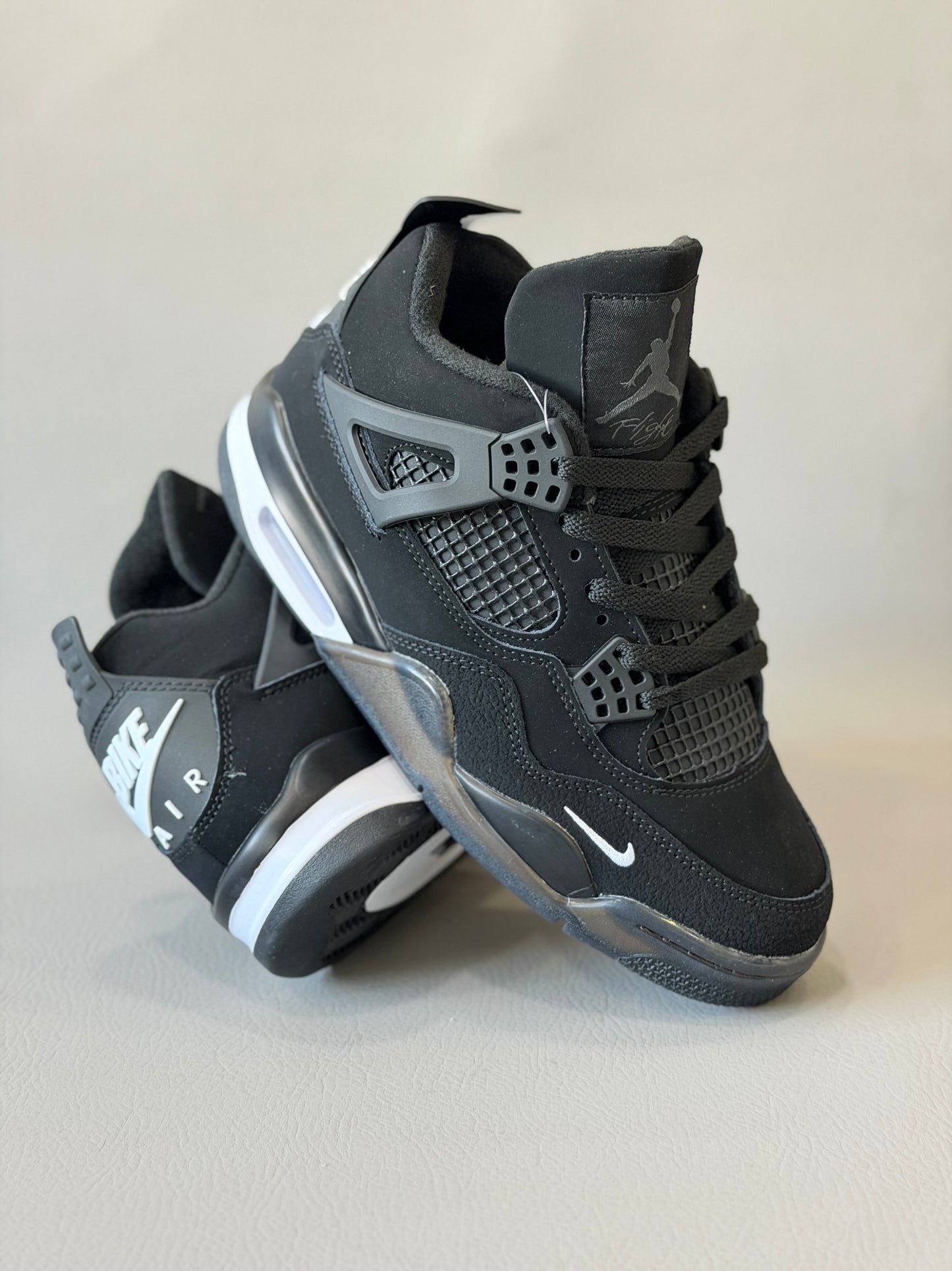 Air Jordan 4