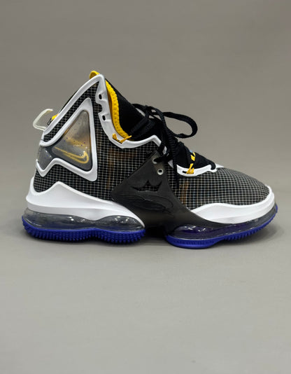 Nike LeBron 19 Hardwood