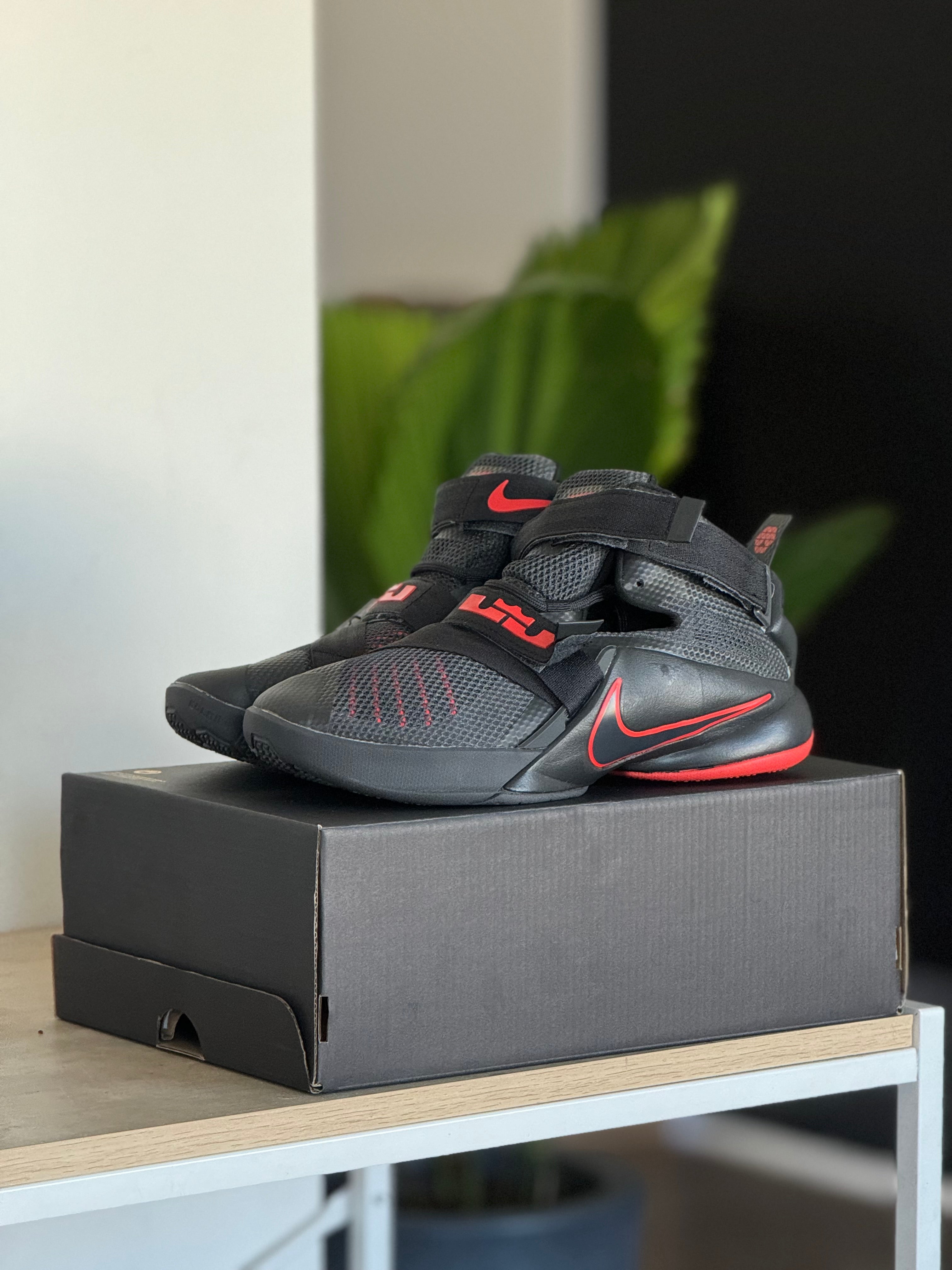 Nike lebron james soldier xii online