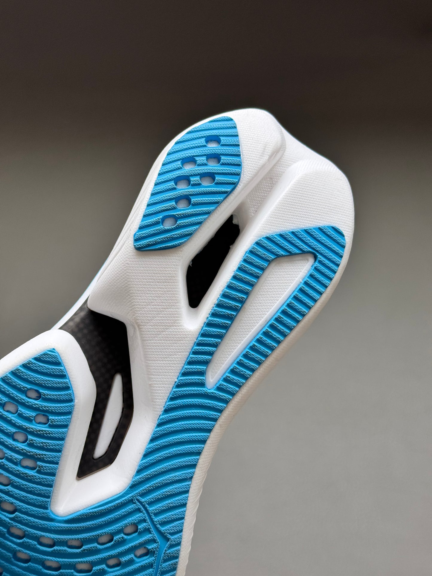Hoka Cielo X1