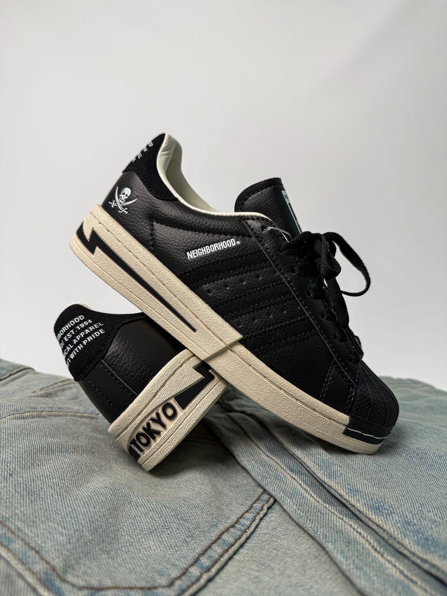 Adidas SuperStar Neighbor