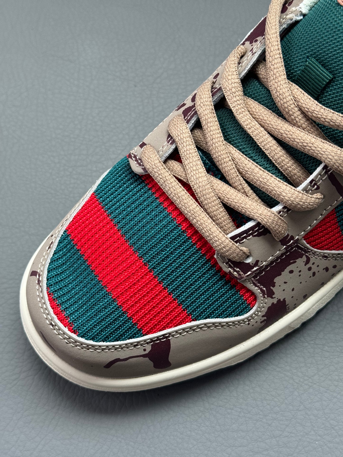 Nike SB Dunk Low Freddy Krueger