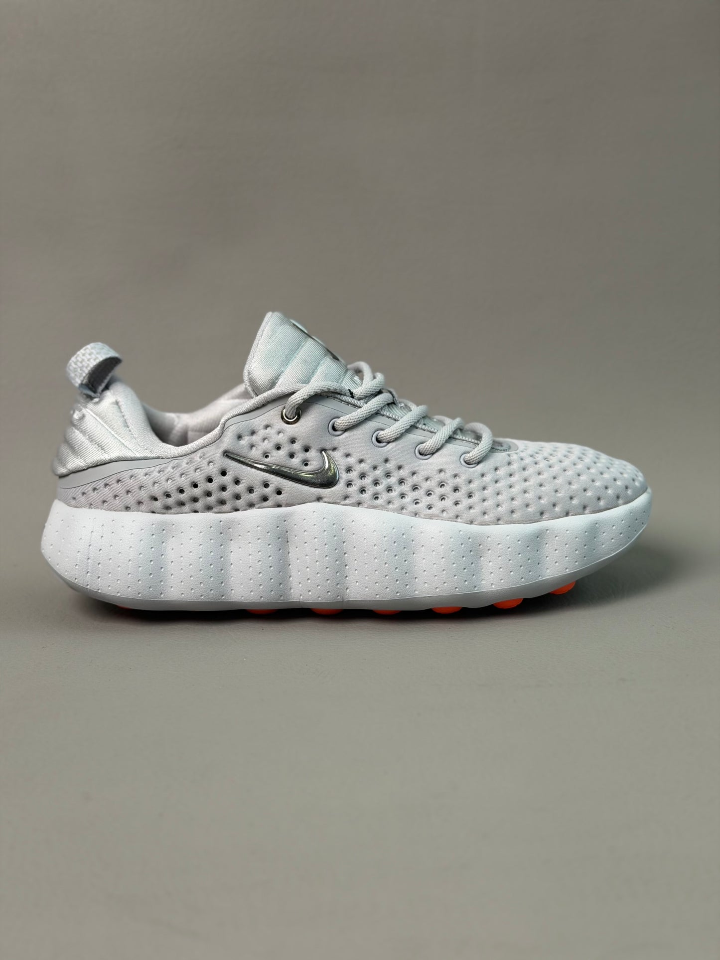 Nike Mind 002