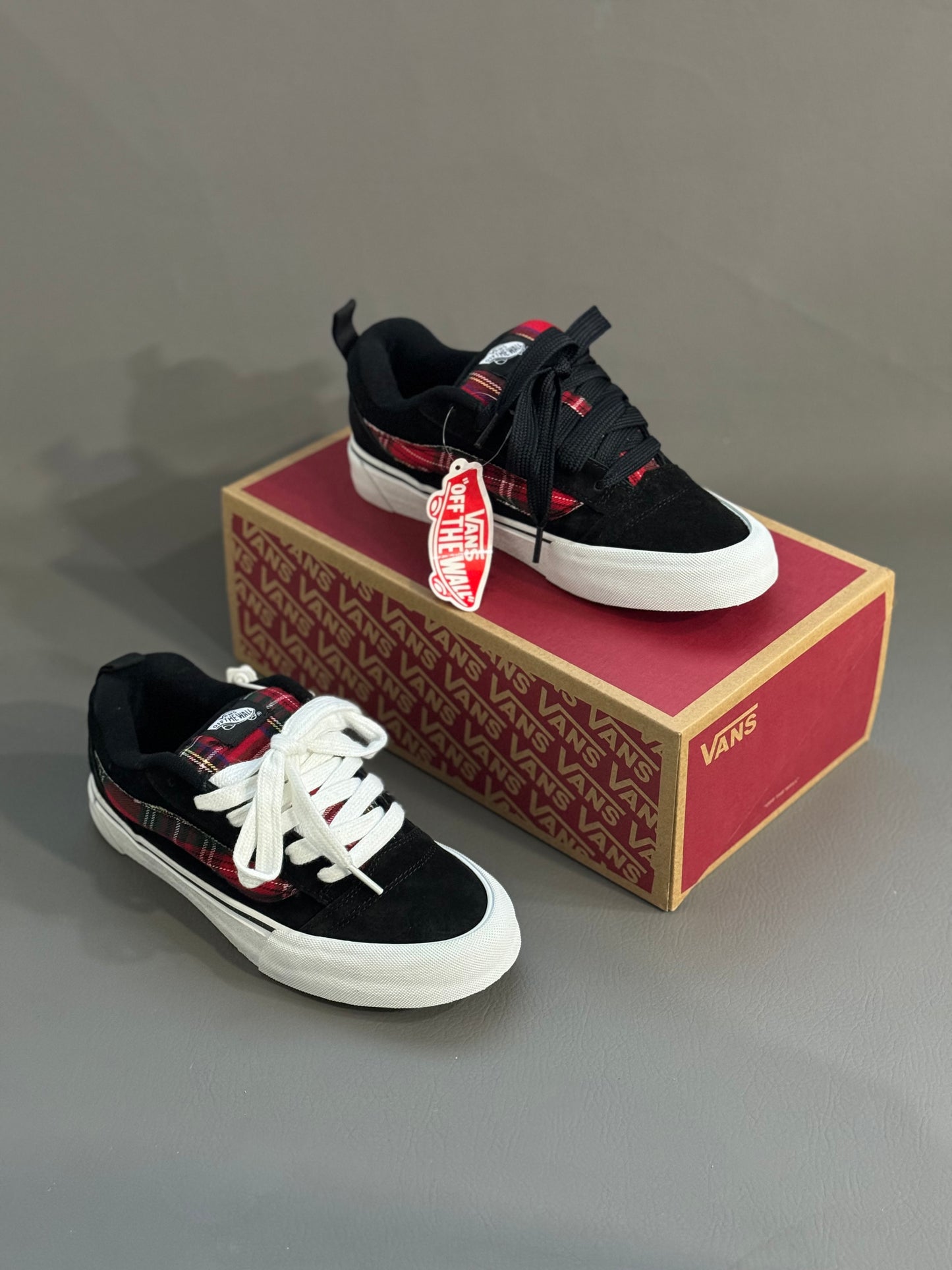 Vans Knu