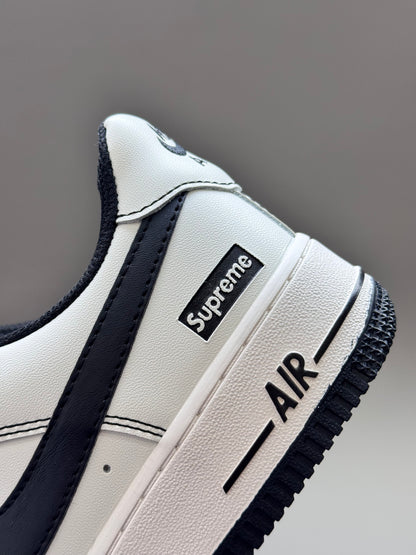 Nike Air Force 1 x Supreme