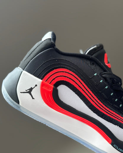Jordan Luka 4