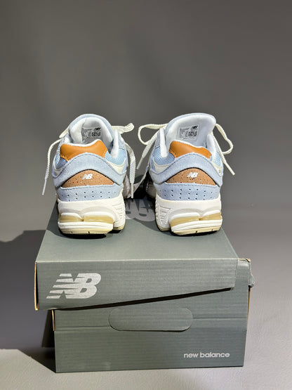 New Balance 2002R