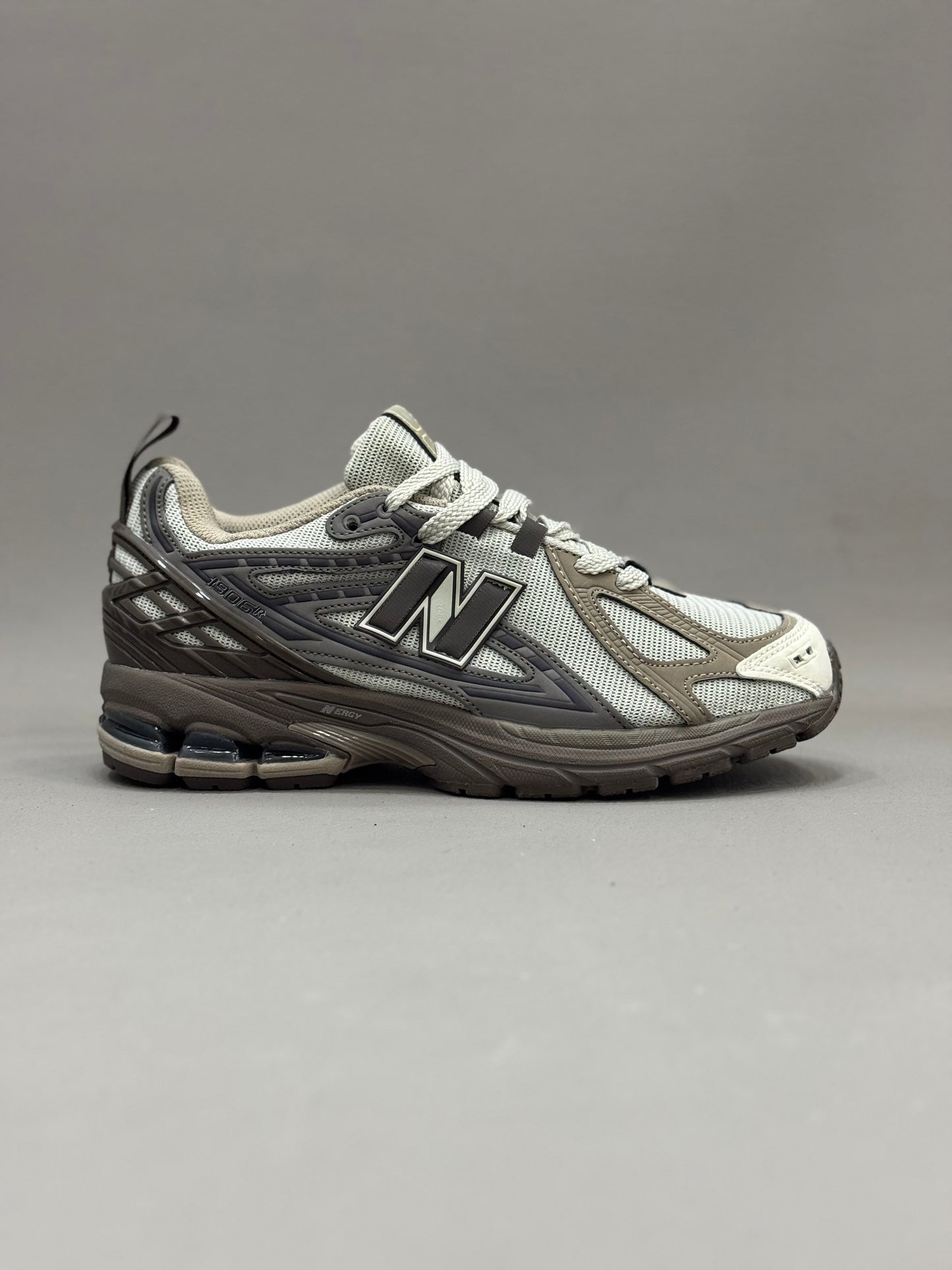 New Balance 1906R