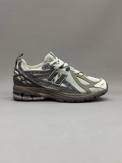 New Balance 1906R