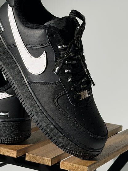 Nike Air Force 1 x Supreme