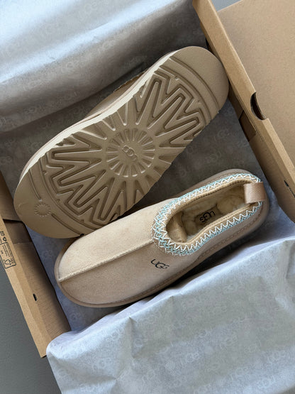 UGG