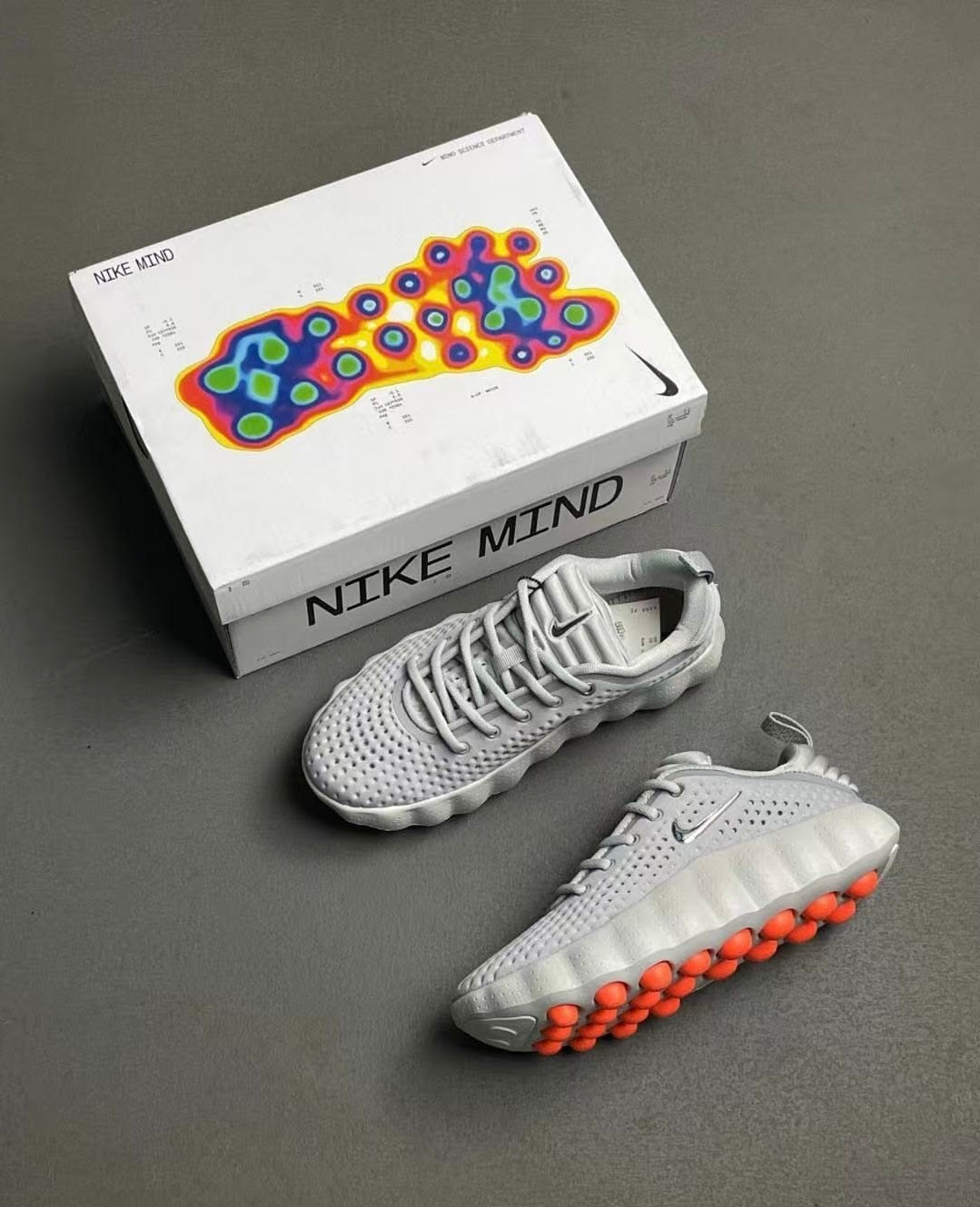 Nike Mind 002