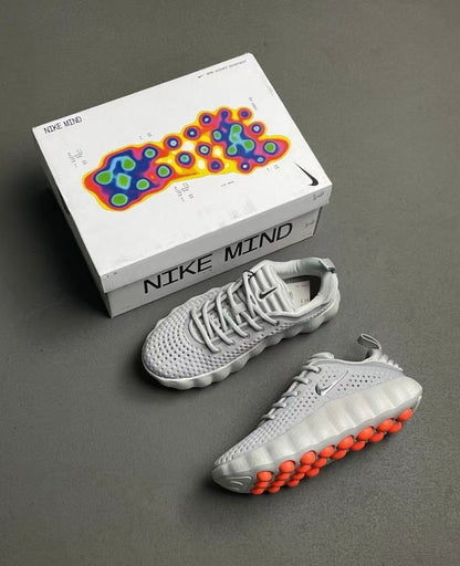 Nike Mind 002