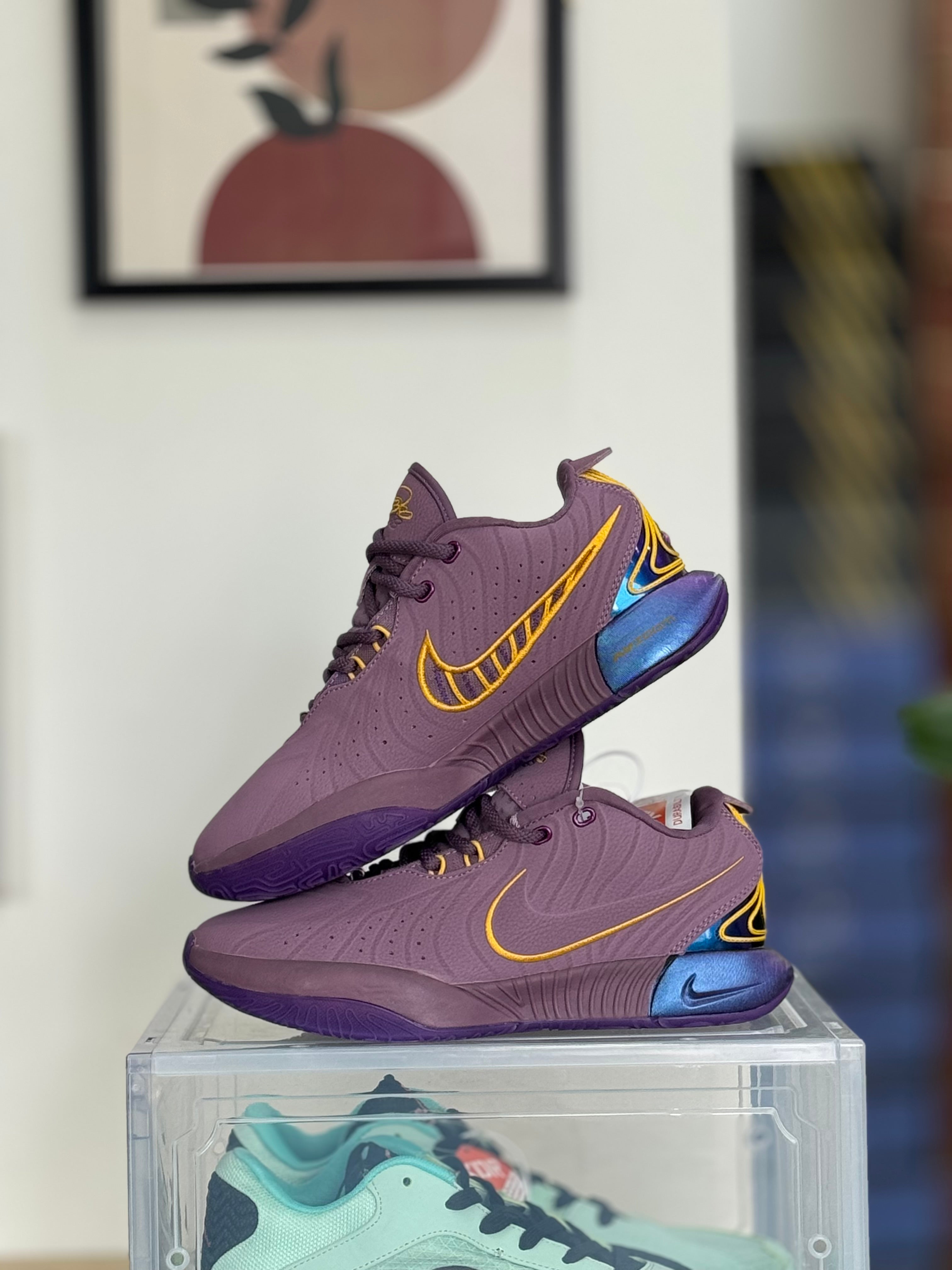 Nike lebron 7 violet deals