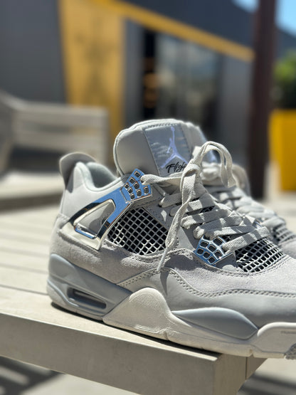 Air Jordan 4 Frozen