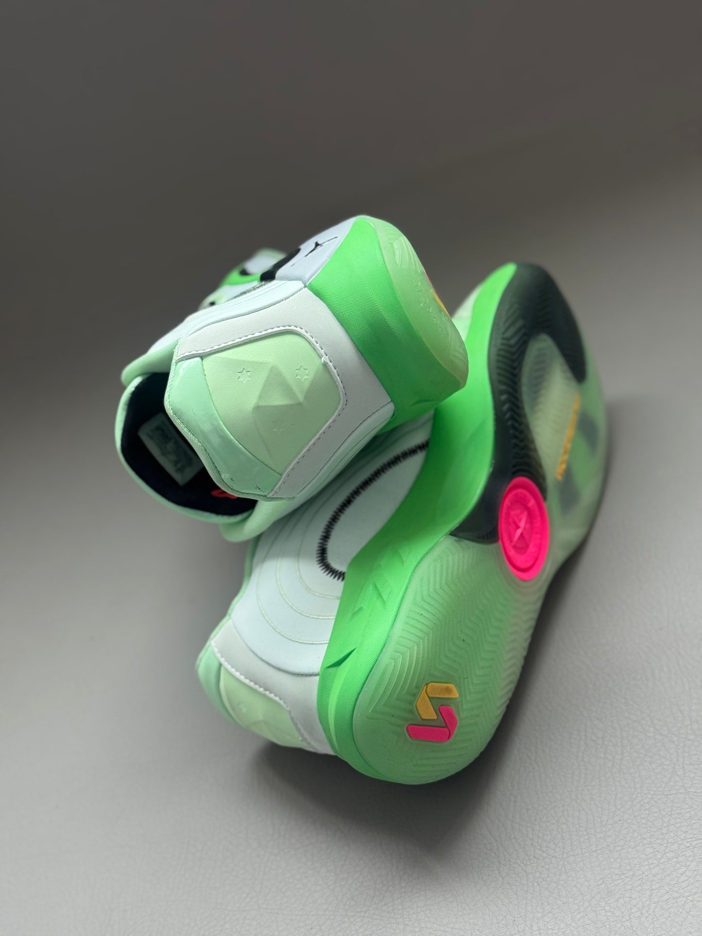 Jordan Luka 4