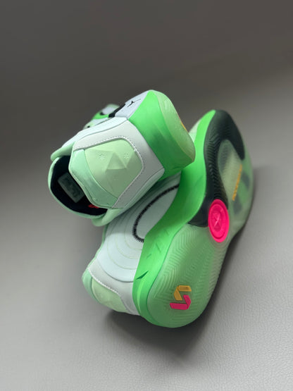 Jordan Luka 4