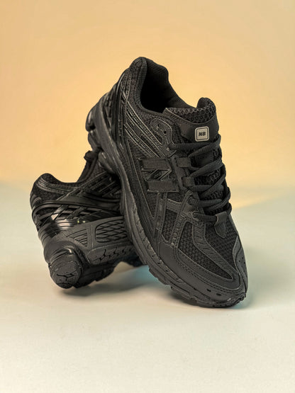 New Balance 1906u Black