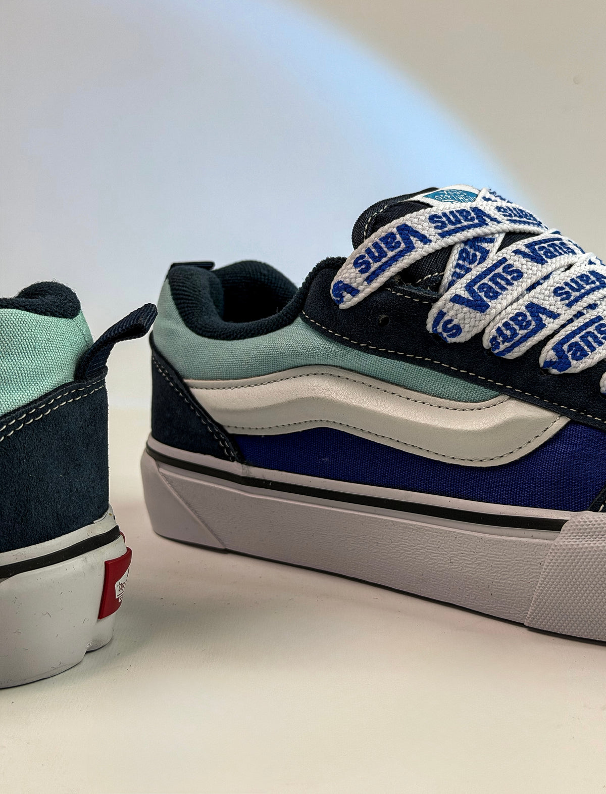 Vans Knu