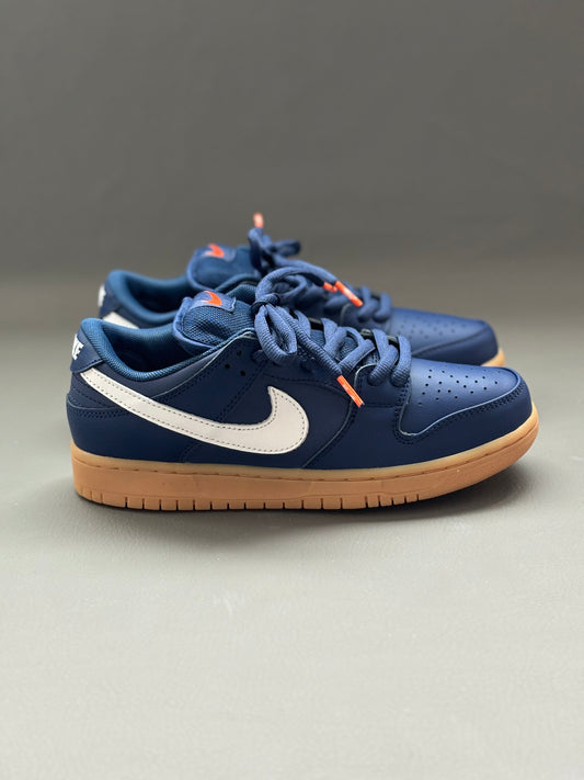 Nike SB Dunk Low
Navy Gum