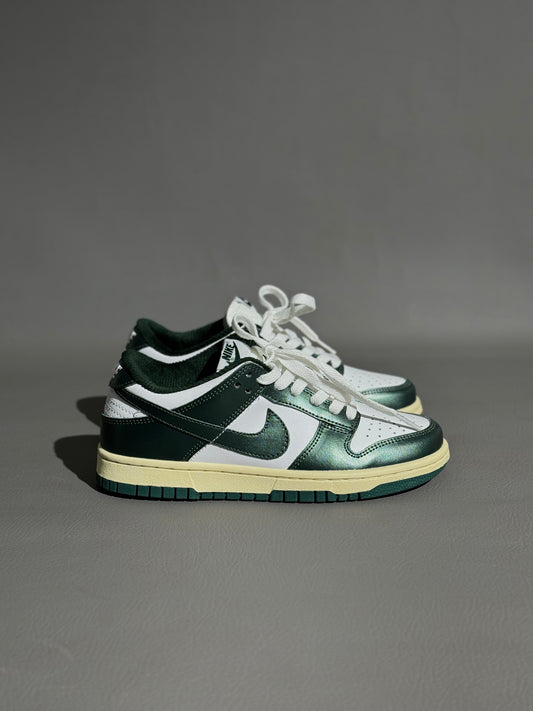 Nike Dunk Low Vintage Pro Green