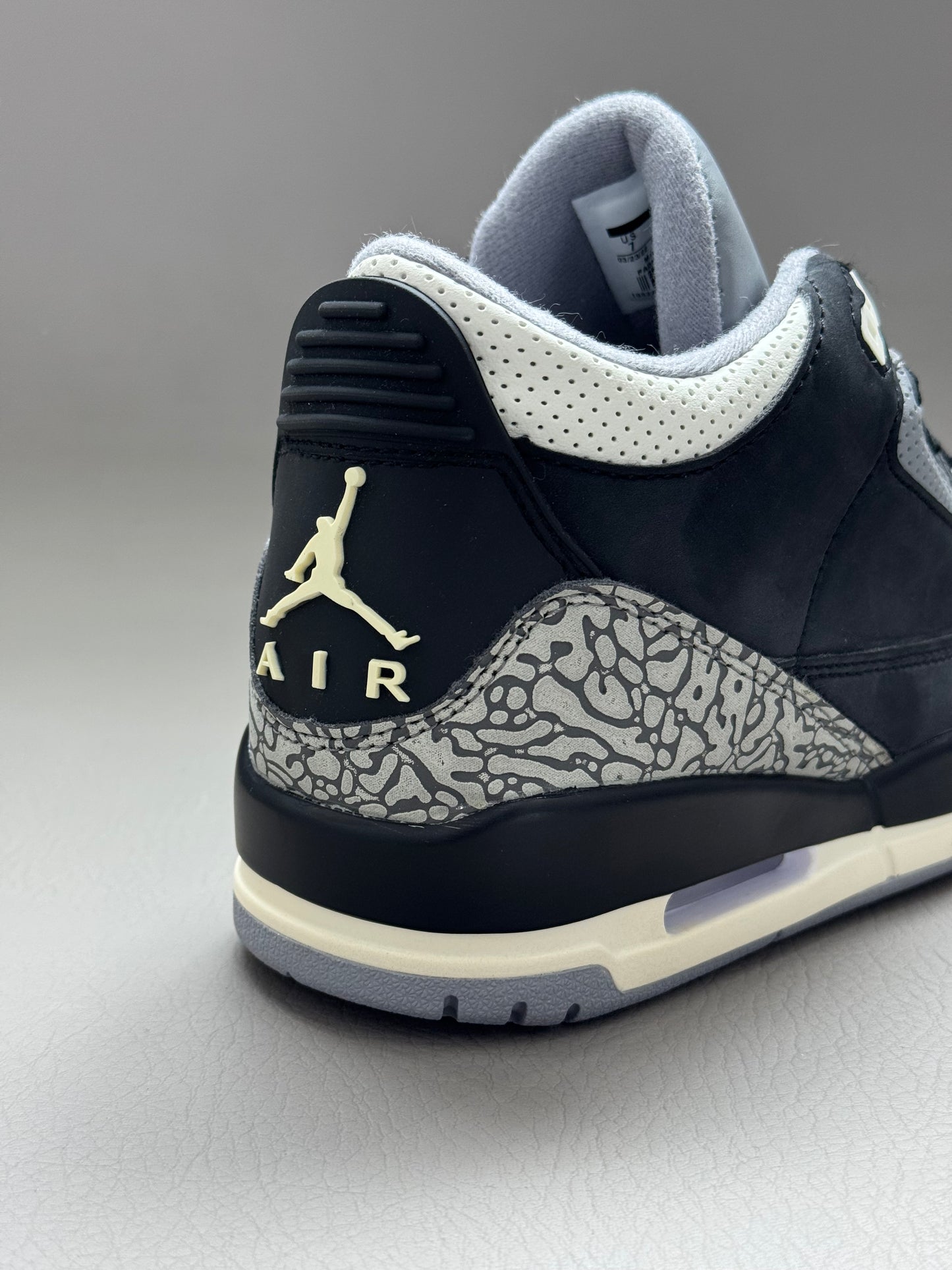 Air Jordan 3 Off Noir