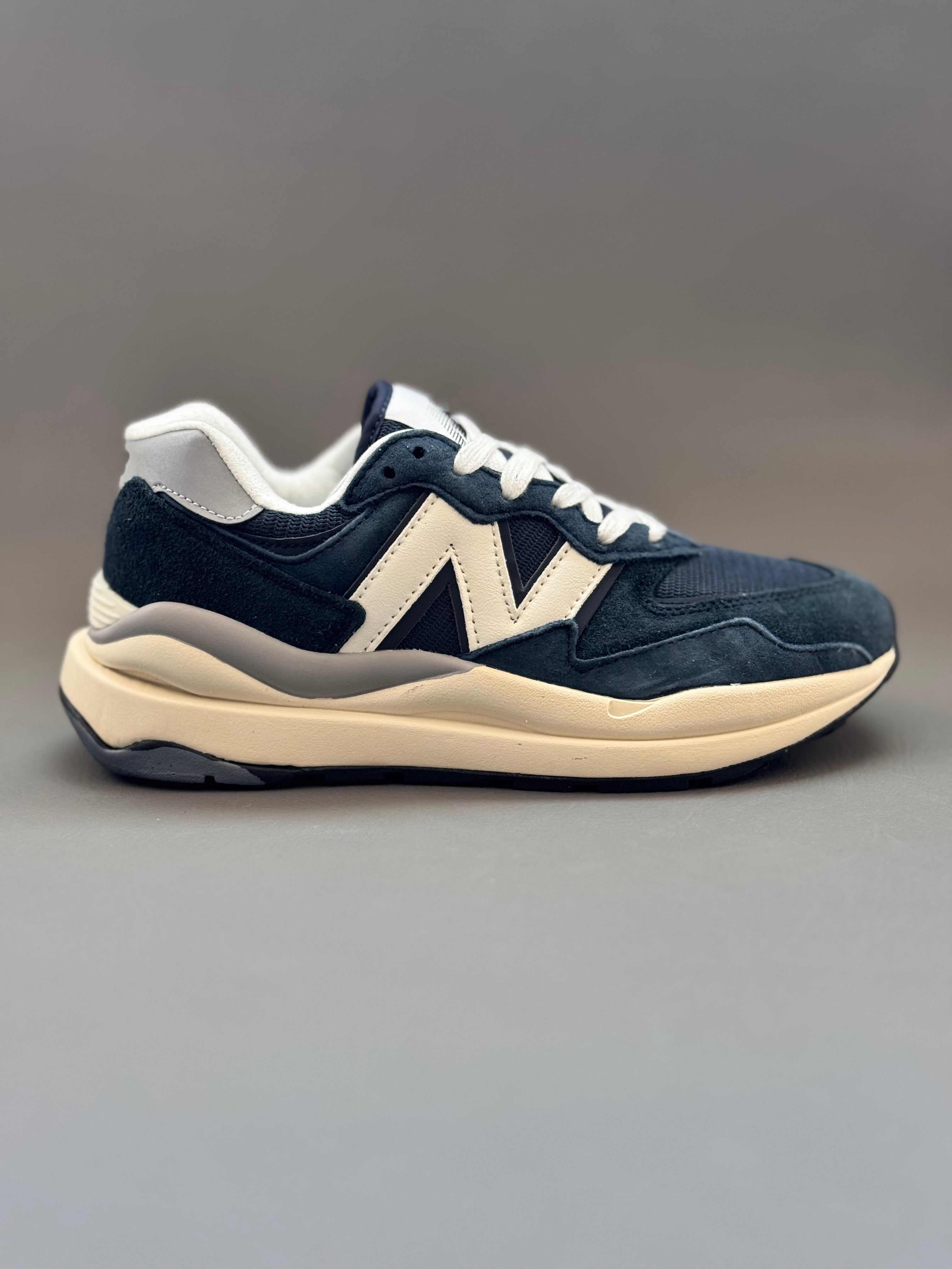 New balance 57/40 navy men’s selling size 10 new