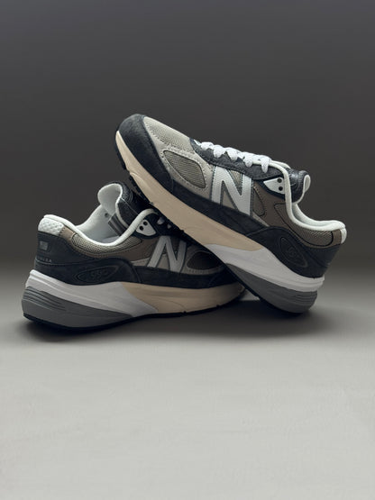 New Balance 990