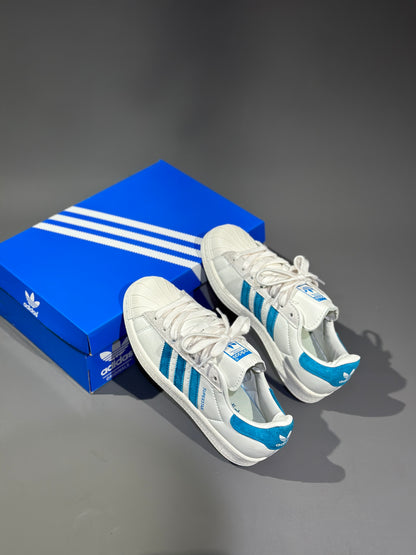 Adidas Superstar