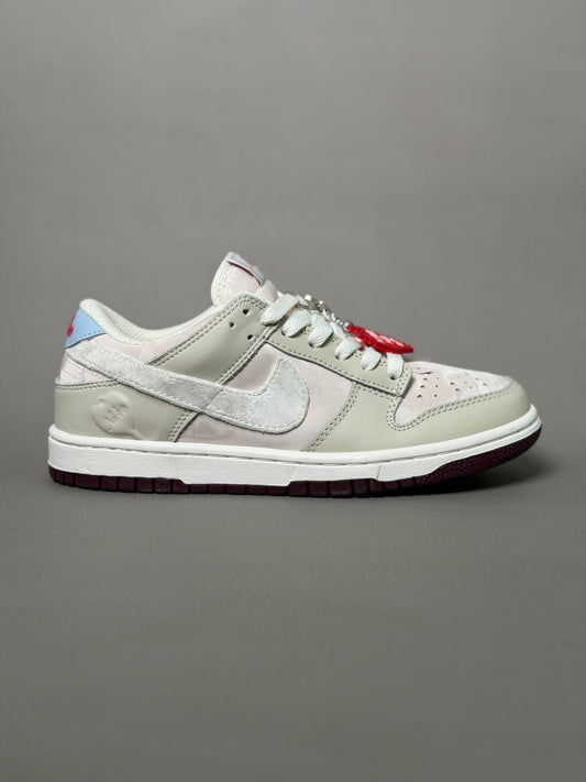 Nike SB Dunk Low