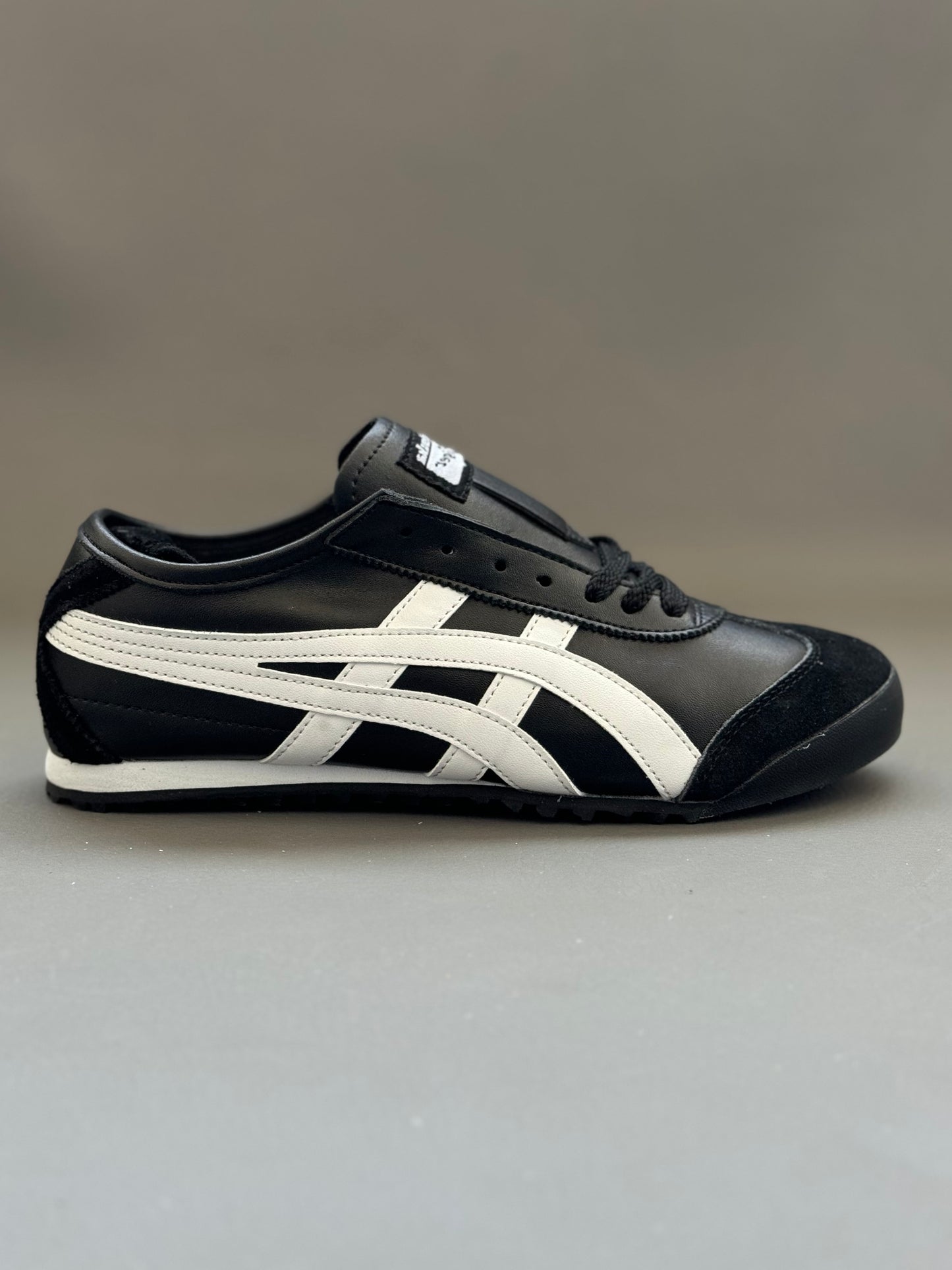 Onitsuka Tiger México 66 Black White