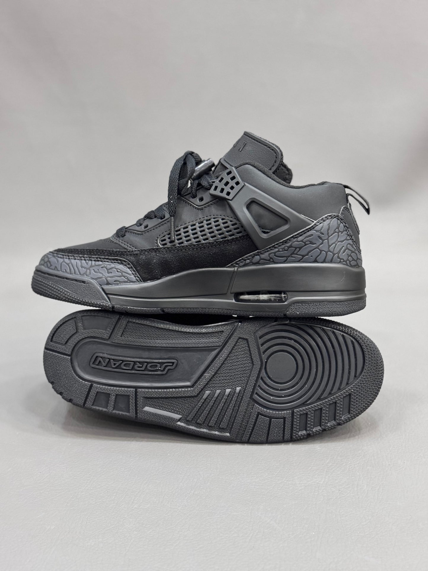 Air Jordan Spizike Low Black Cat