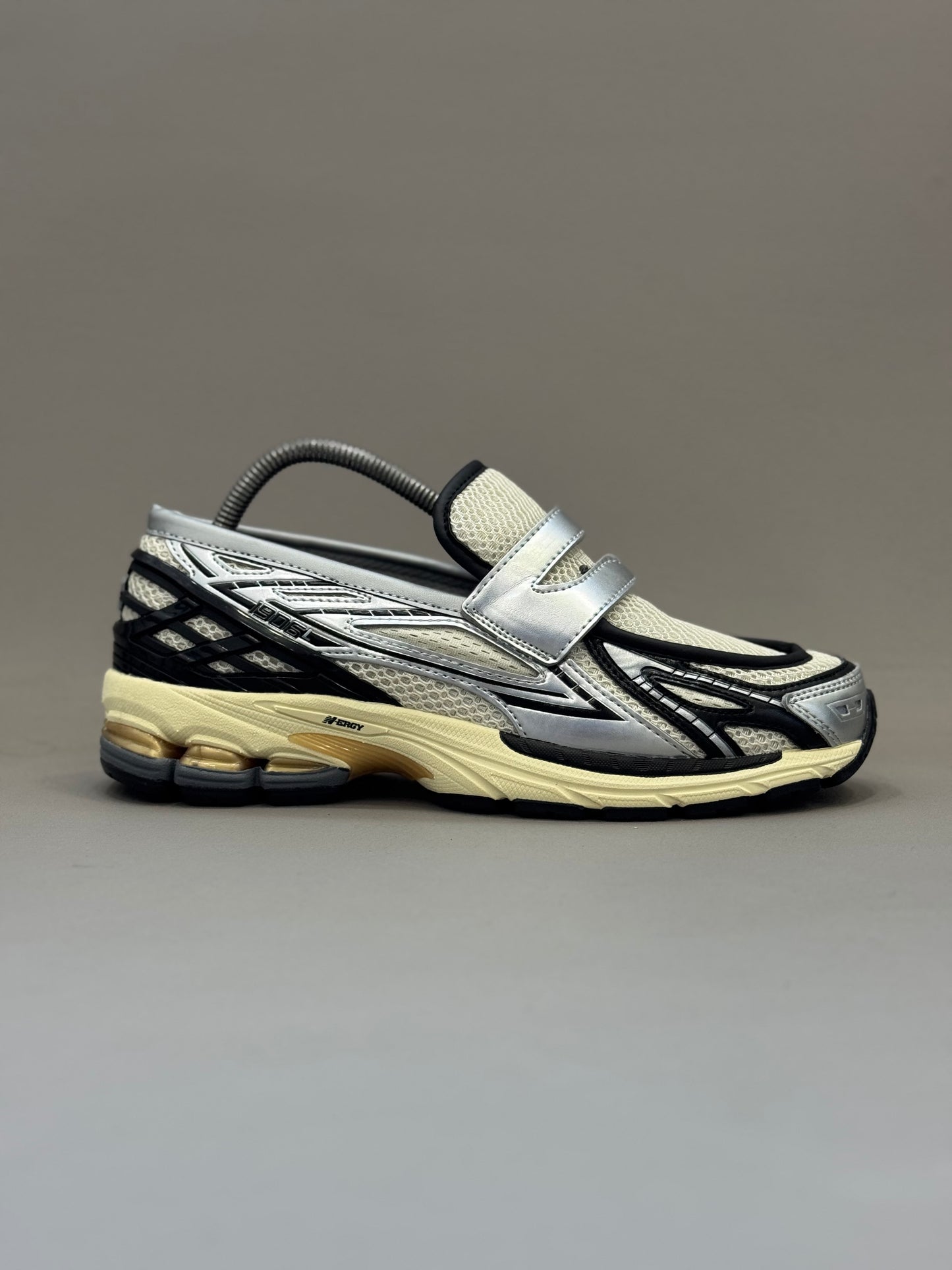 New Balance 1906L