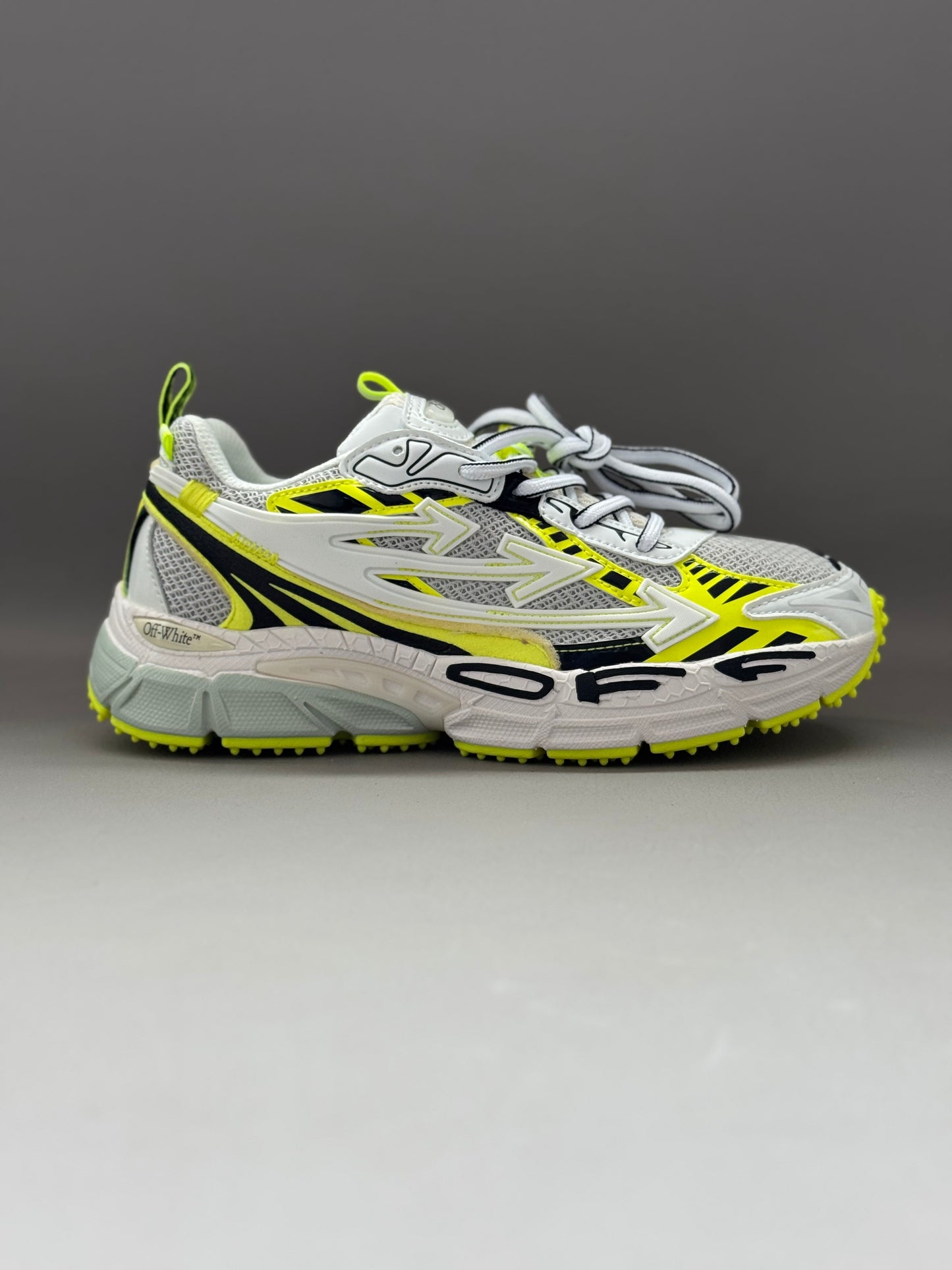 OFF WHITE Be Right Back