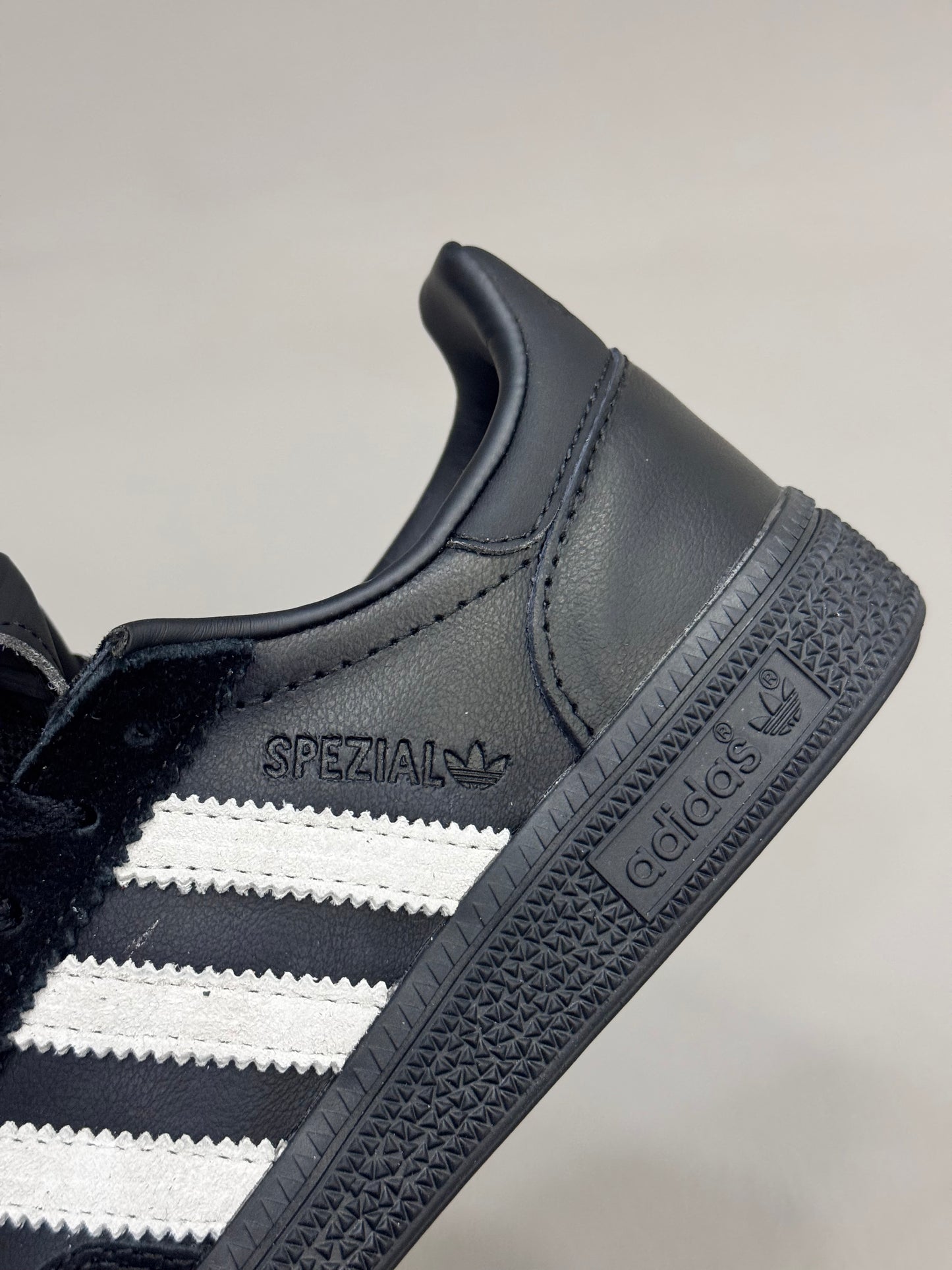 Adidas Spezial