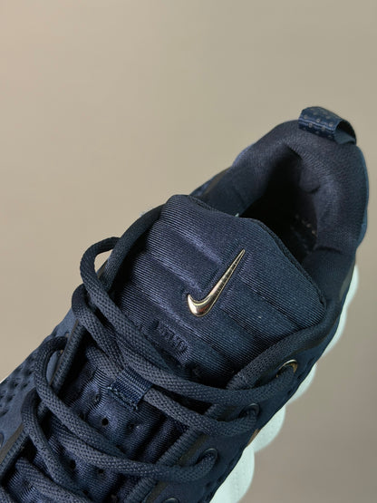Nike Mind 002
