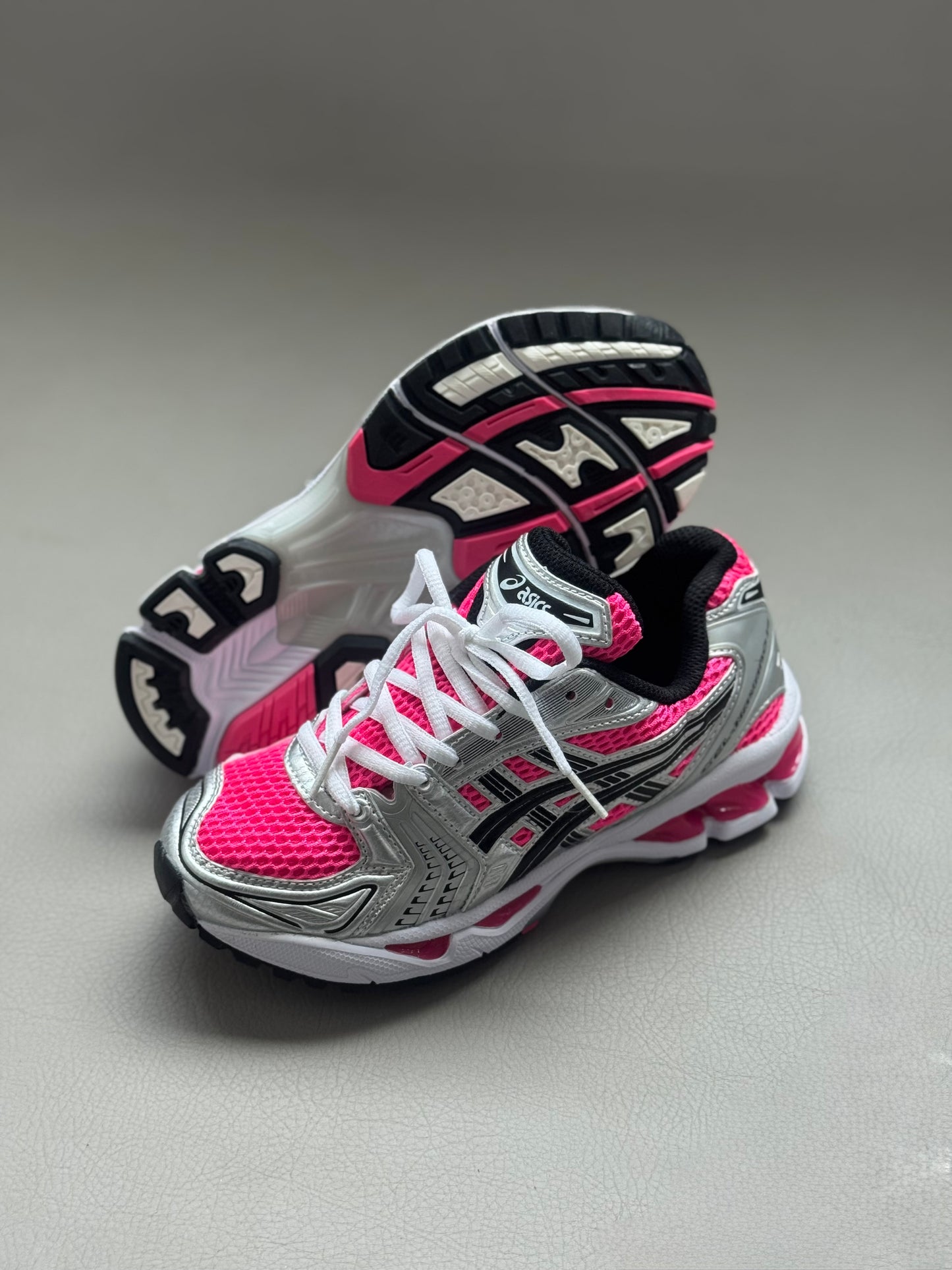 Asics Kayano 14