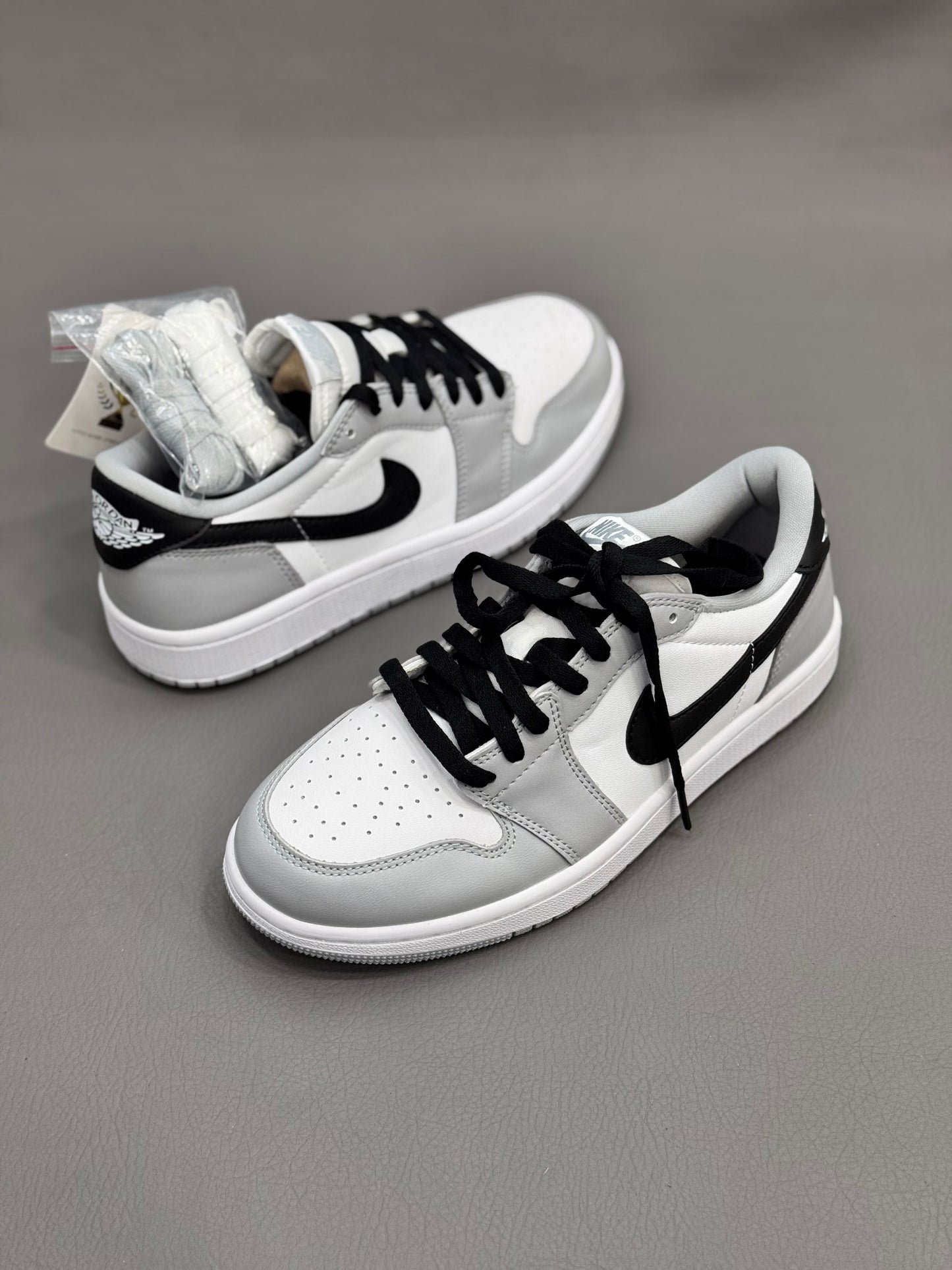 Jordan 1 Low Barons