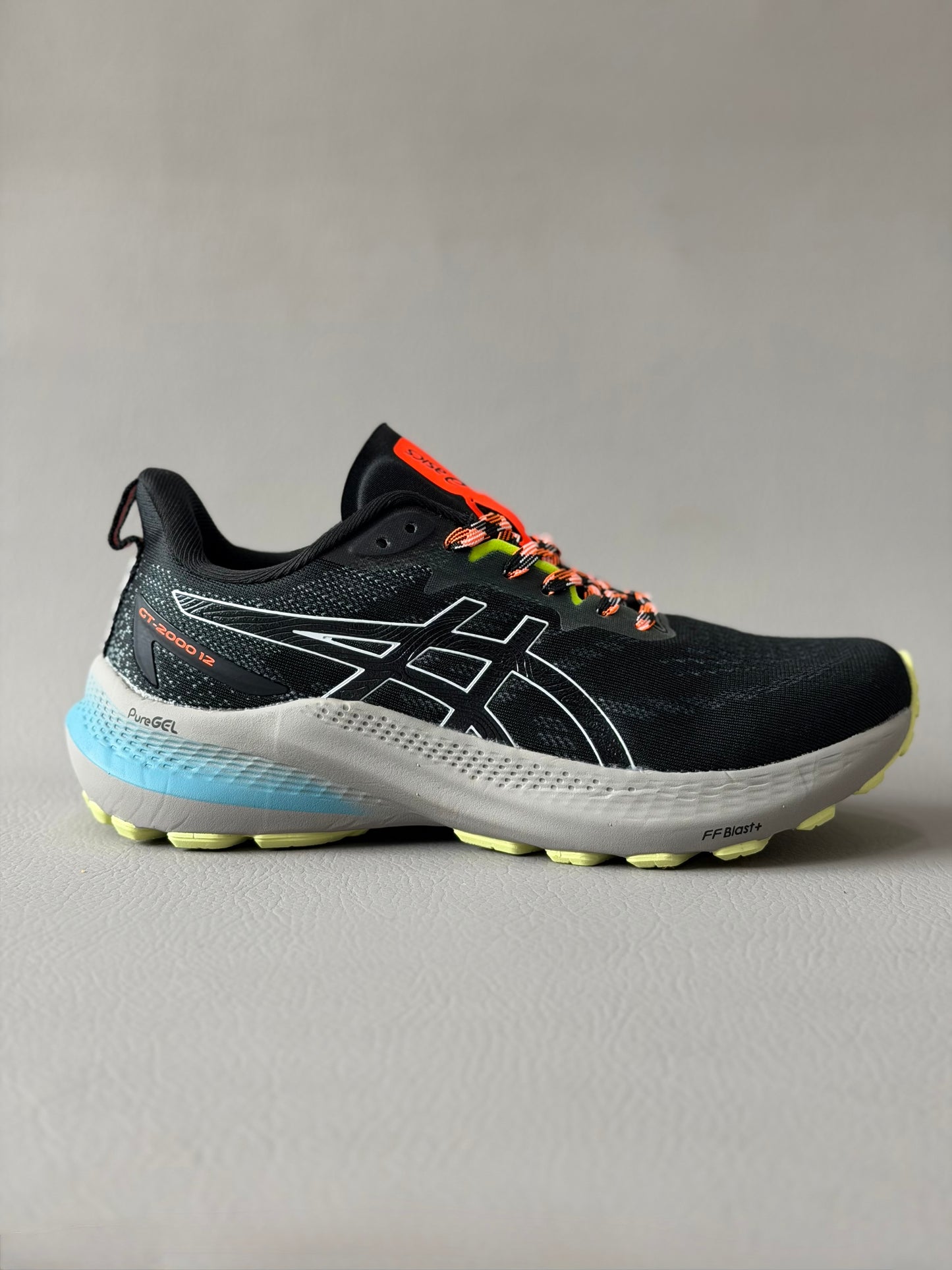 Asics GT 2000