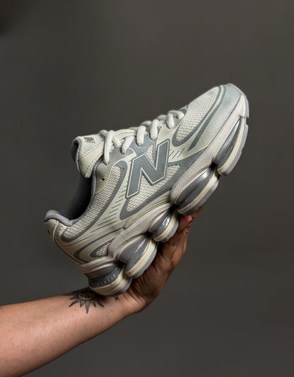 New Balance 2000