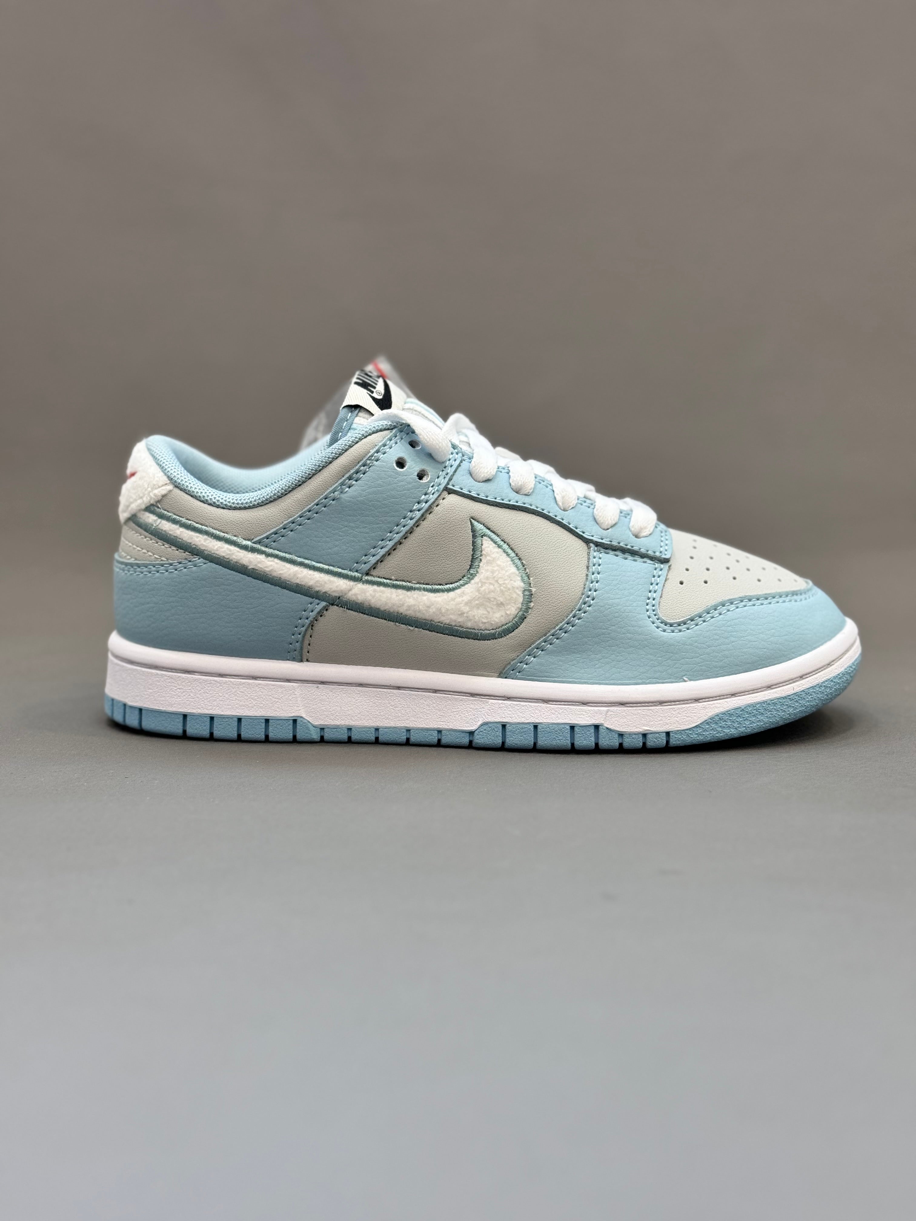 Nike Dunk Low Retro Fleece Swoosh Worn Blue