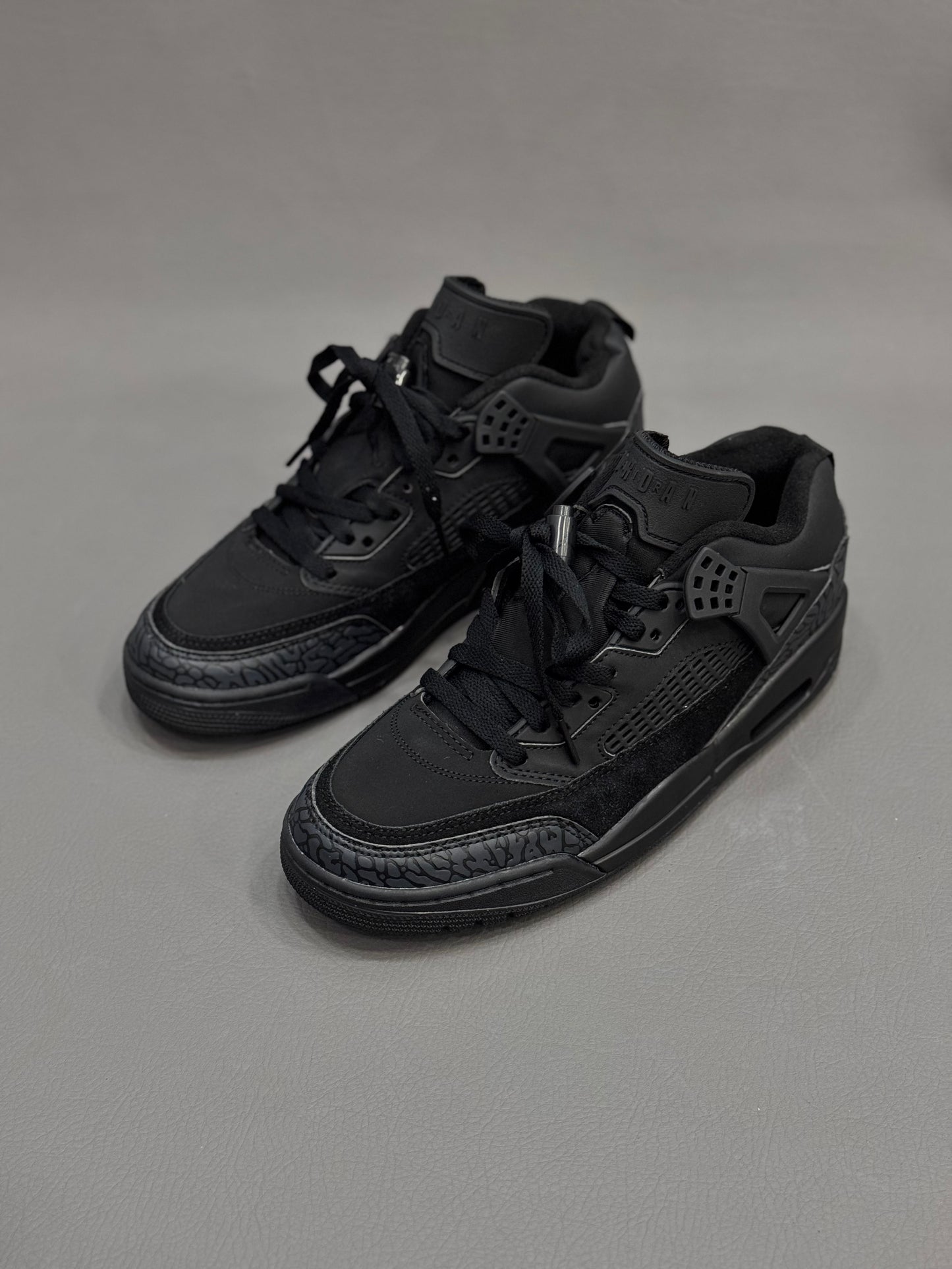 Air Jordan Spizike Low Black Cat