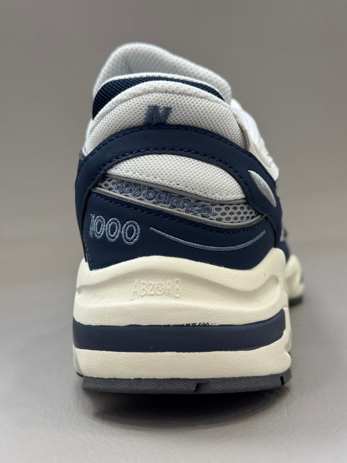 New Balance 1000