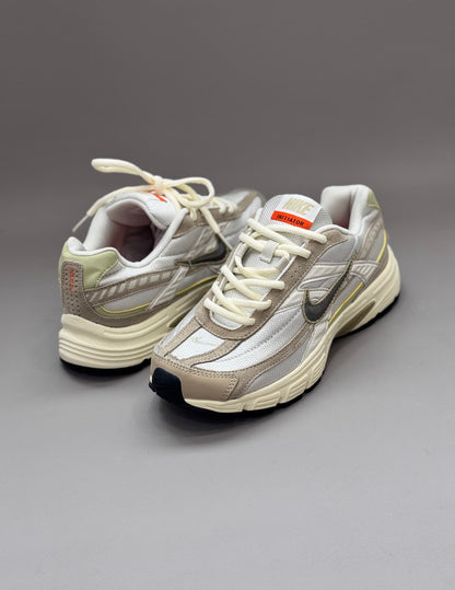 Nike Initiator Light Bone Cargo k