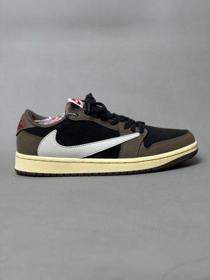 Air Jordan 1 Low x Travis