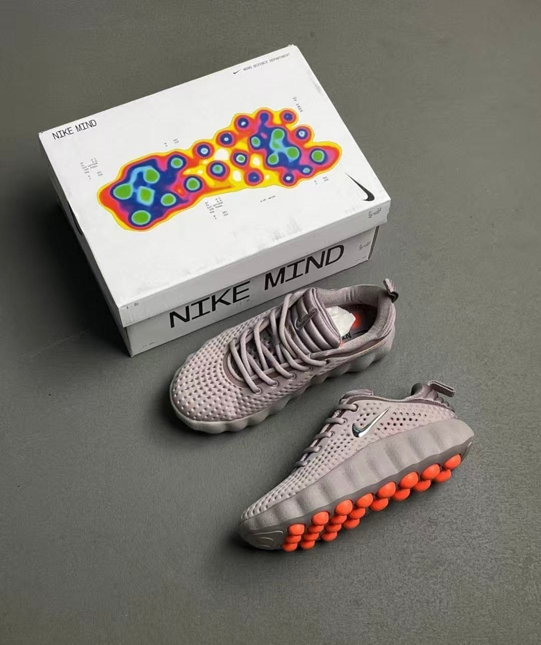 Nike Mind 002
