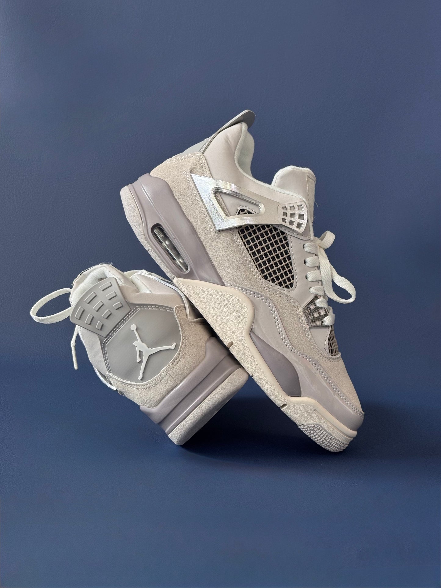 Air Jordan 4 Frozen