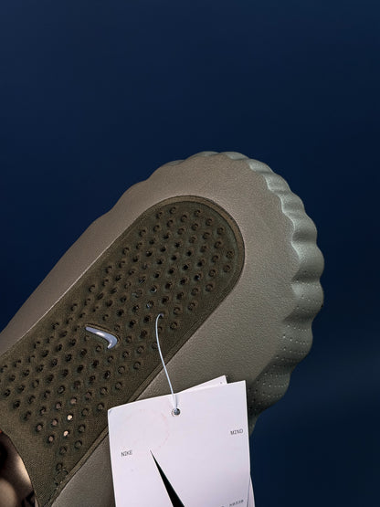 Nike Mind 001