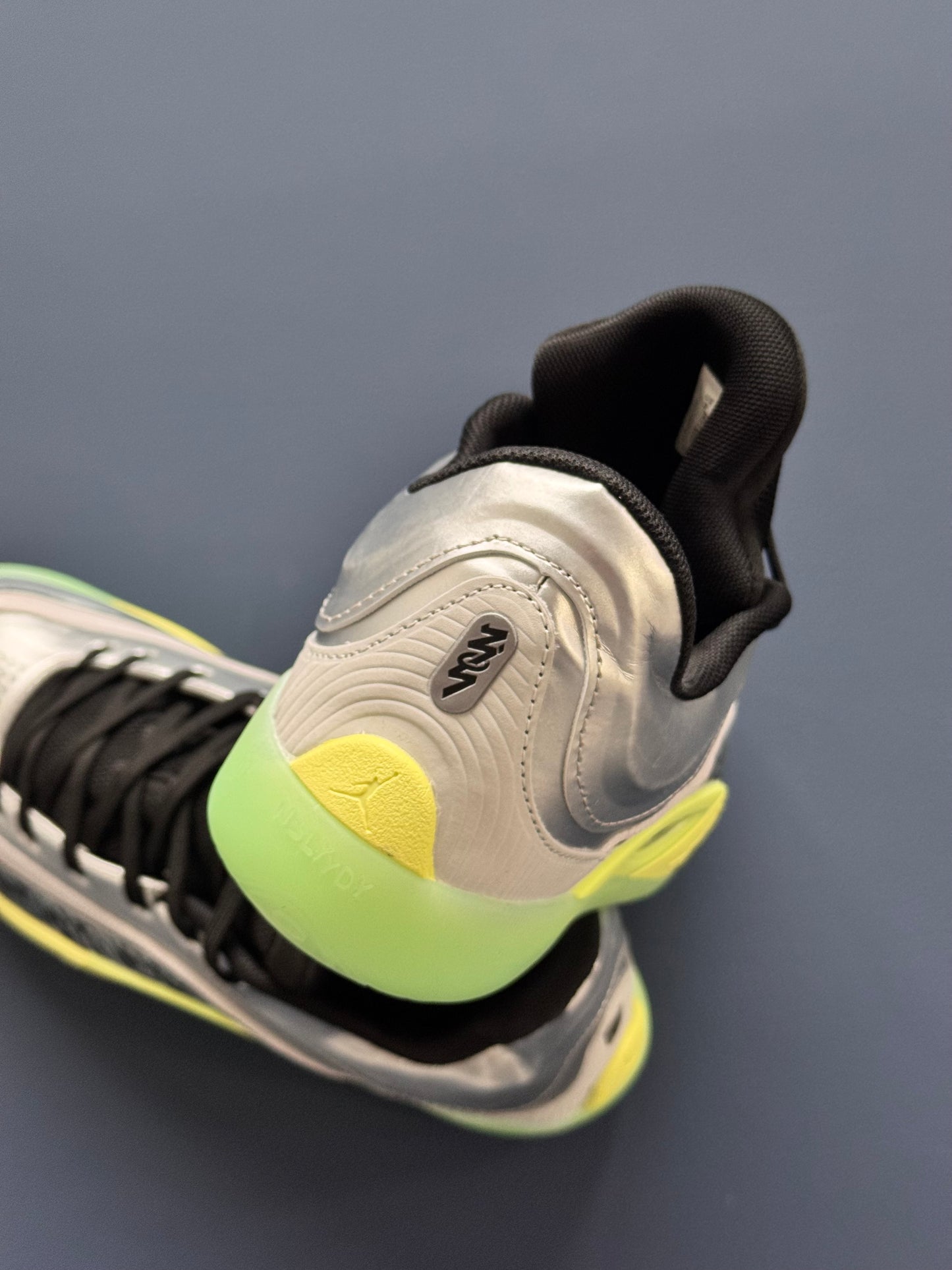 Jordan Zion 4 Grey Fog